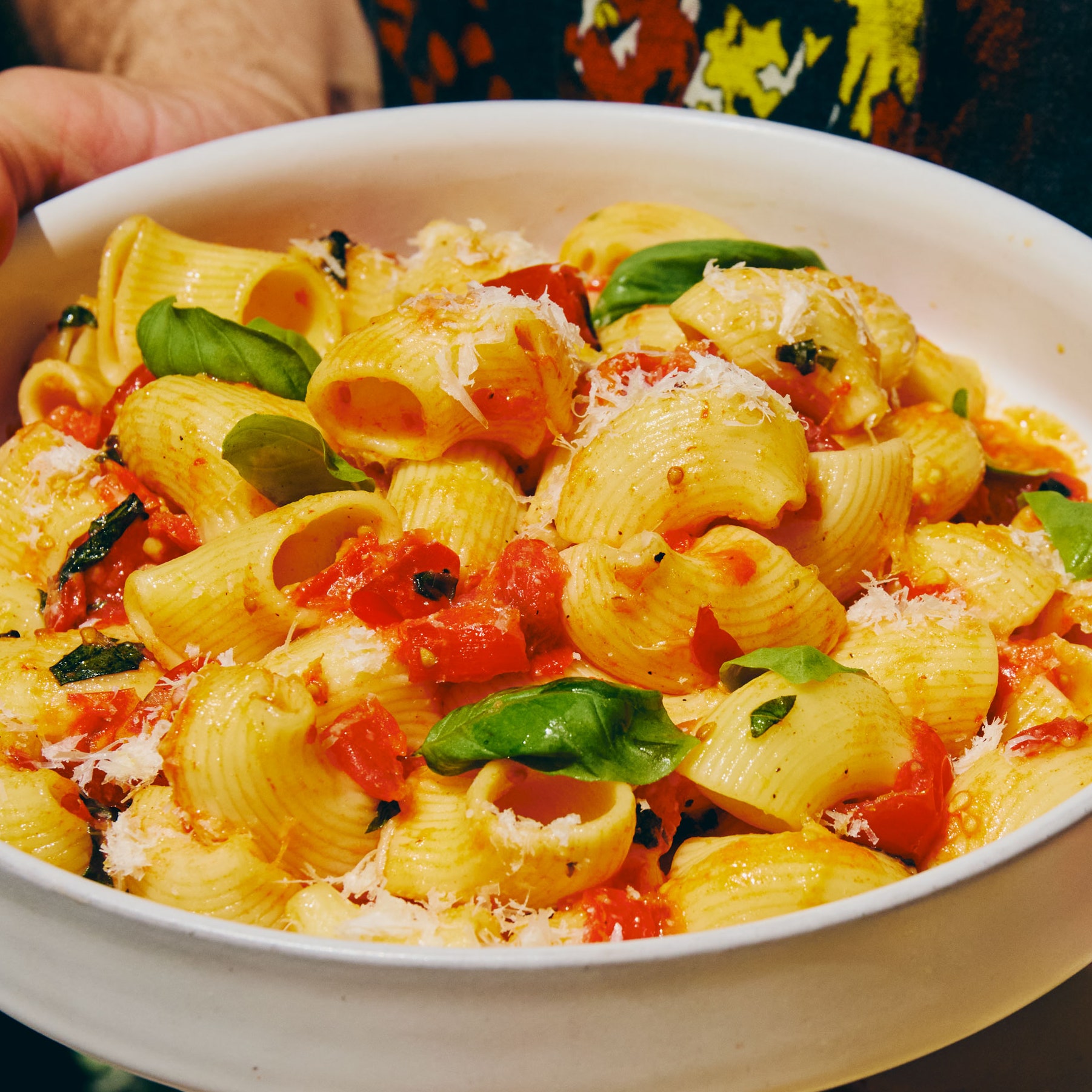 Pasta With No-Cook Cherry Tomato Sauce