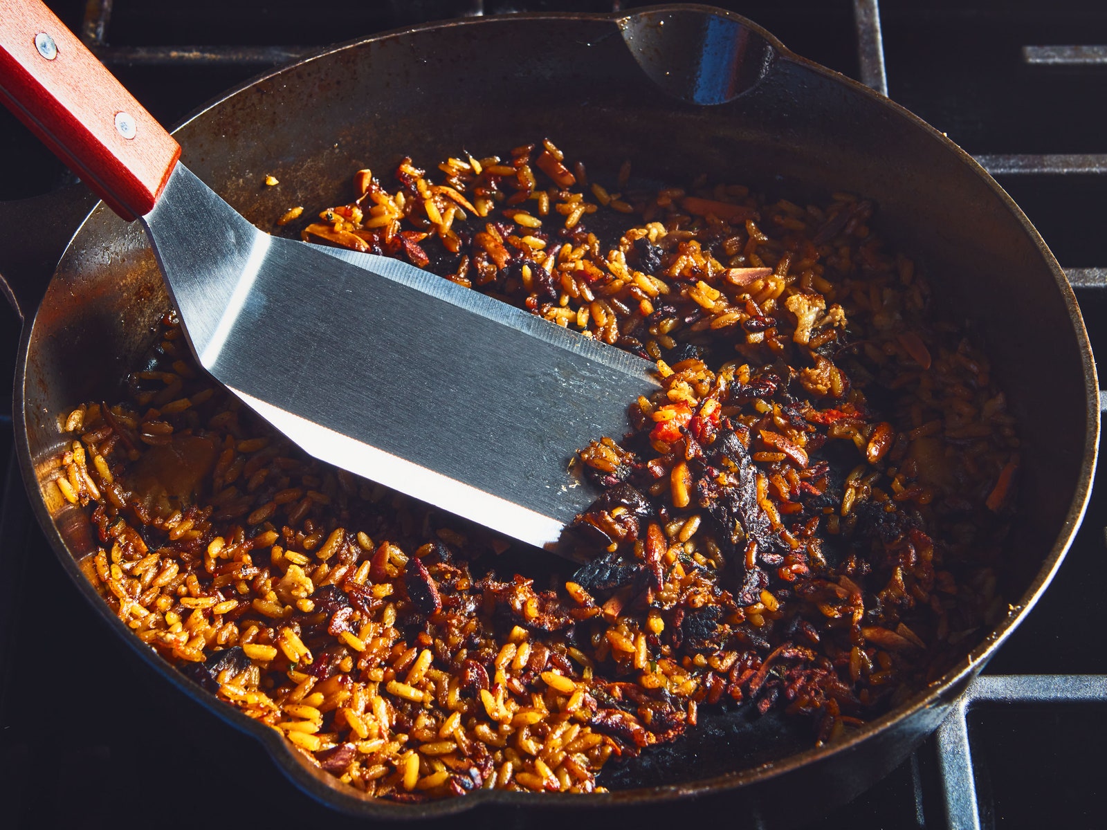 The Spatula Cast Iron Collectors Swear By