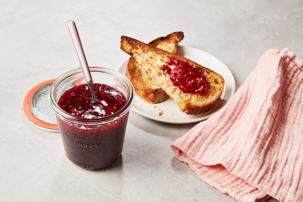 What’s the Difference Between Jam and Jelly?